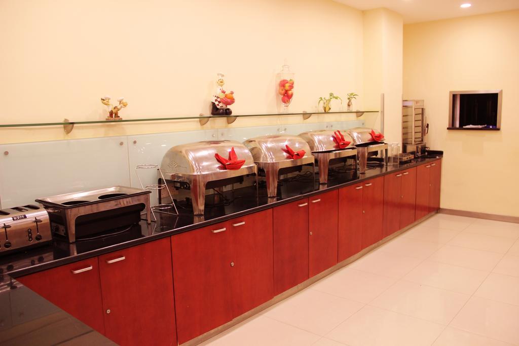 Hanting Express Shenyang Xizhong Street Exterior foto